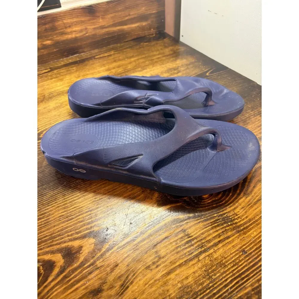 Oofoos‎ Blue Flip Flops Size M11/W13